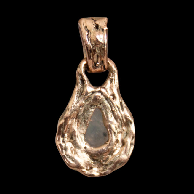 9K Gold Rainbow Moonstone Pendant - Image 4