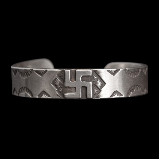 Swirling Log Silver Bracelet
