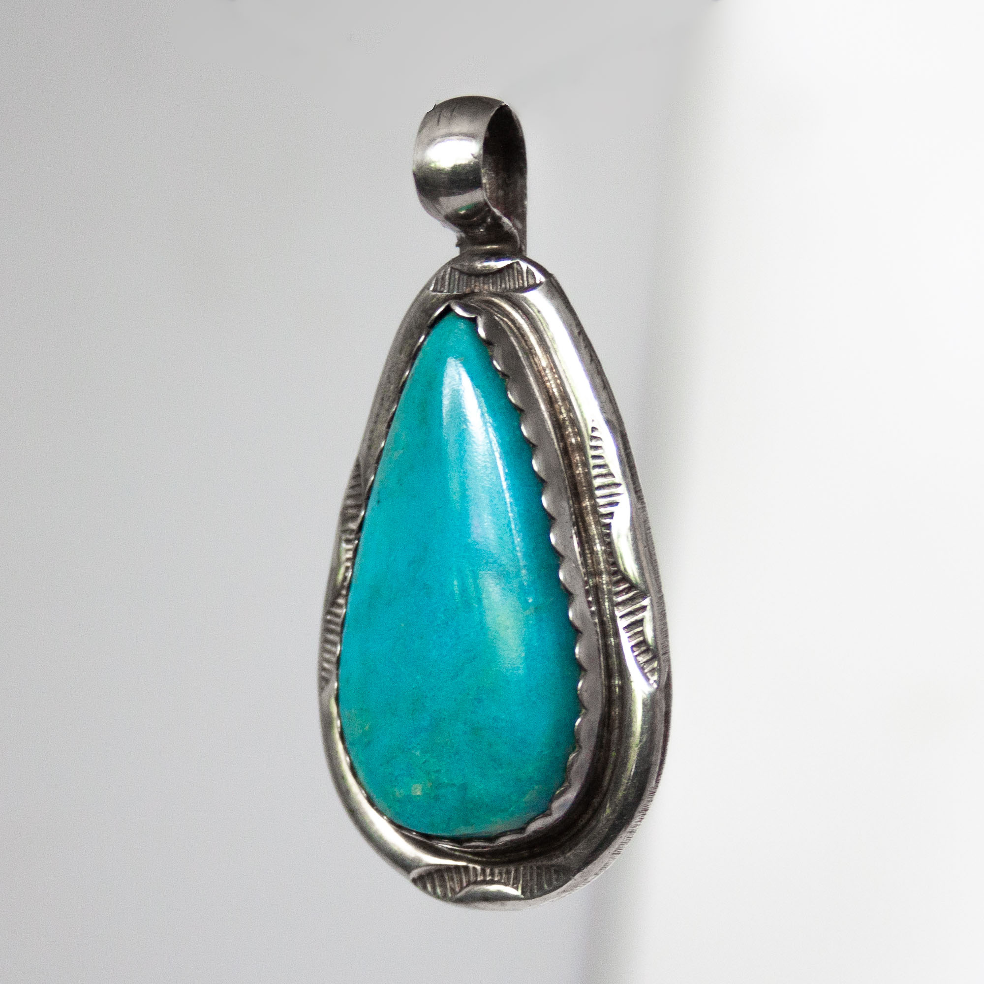 1960s Vintage Turquoise Pendant - Image 3
