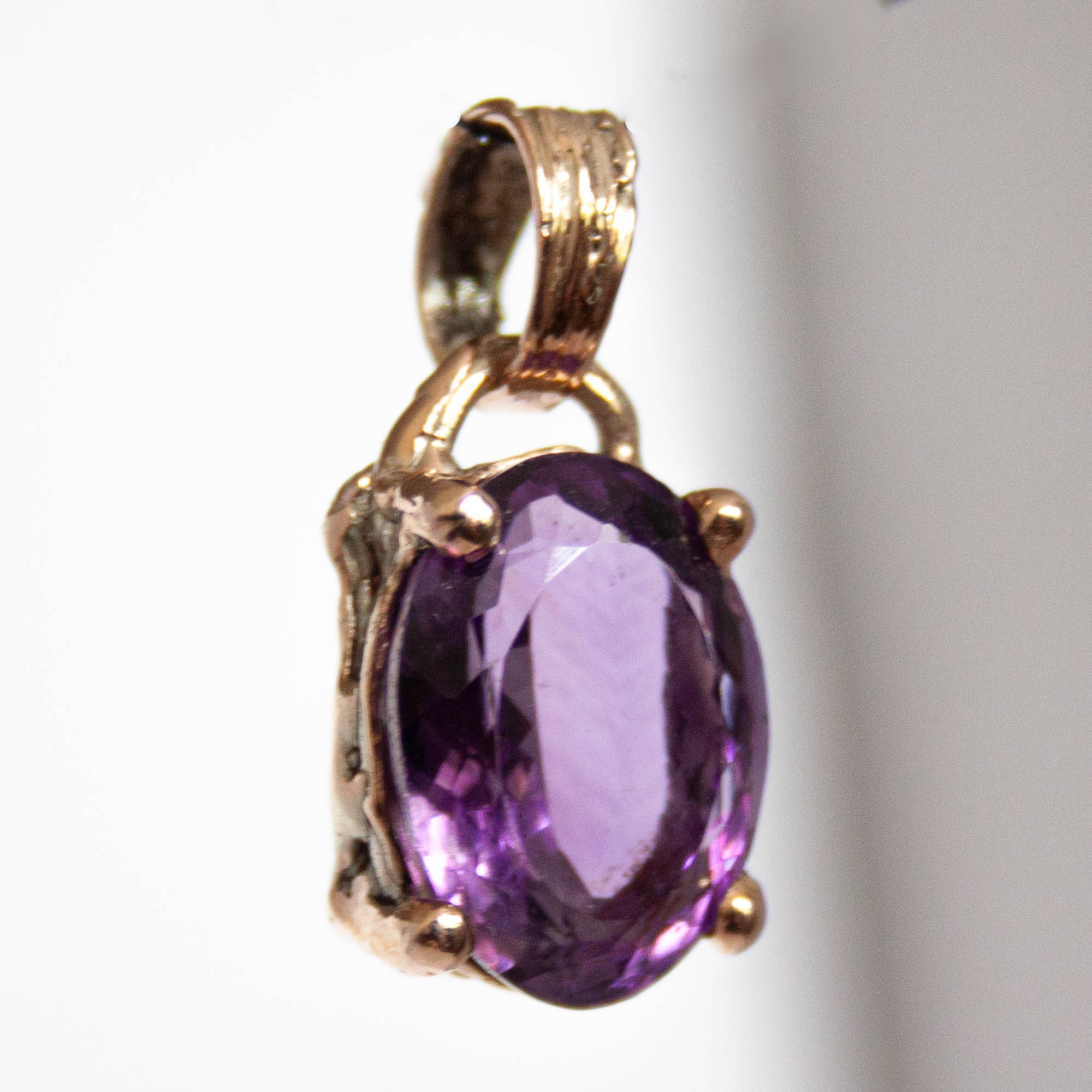 9K Gold Faceted Amethyst Pendant