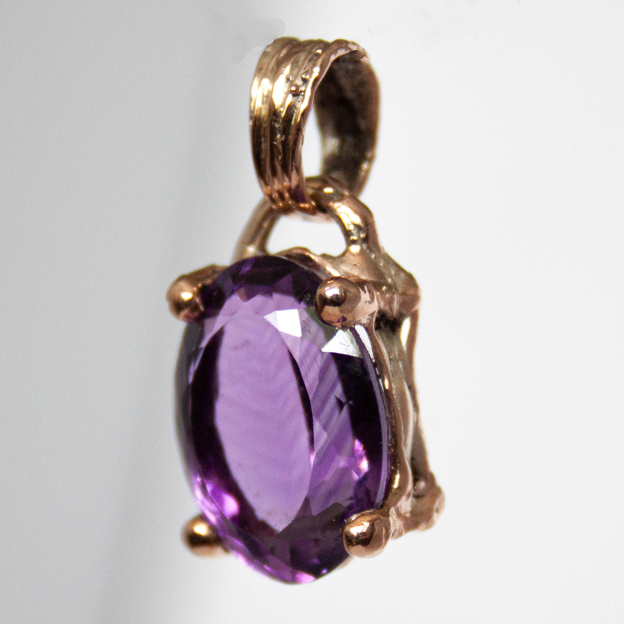 9K Gold Faceted Amethyst Pendant - Image 6