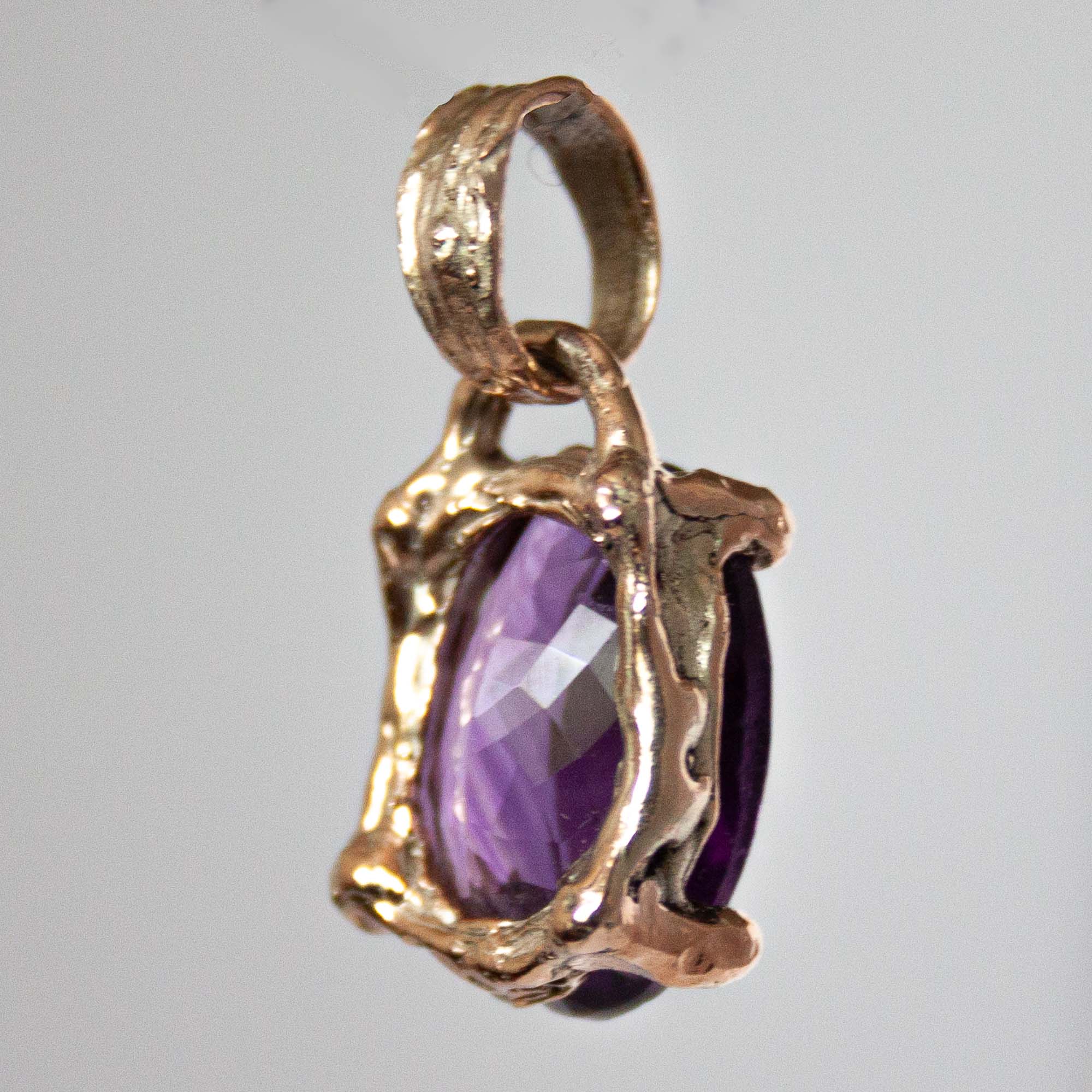 9K Gold Faceted Amethyst Pendant - Image 3