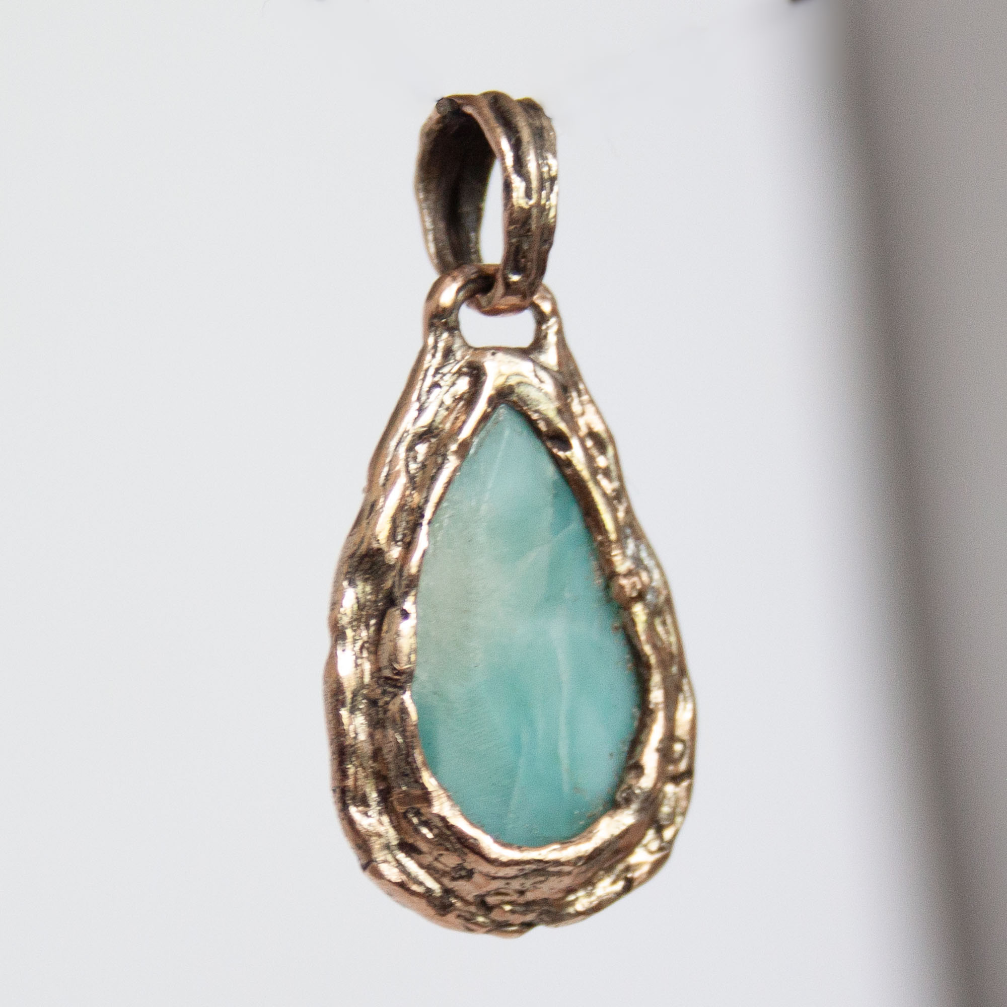 9K Gold Larimar Pendant - Image 5