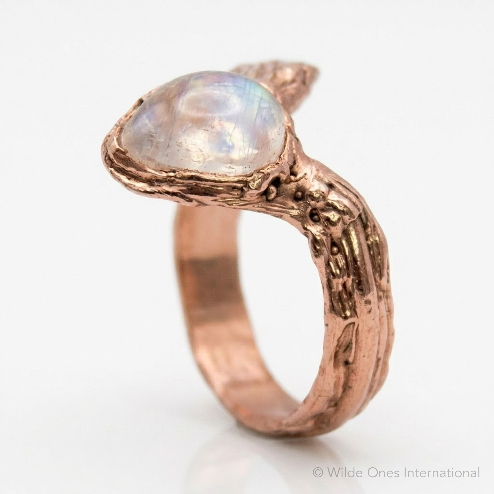 9K Gold Moonstone Ring - Image 6