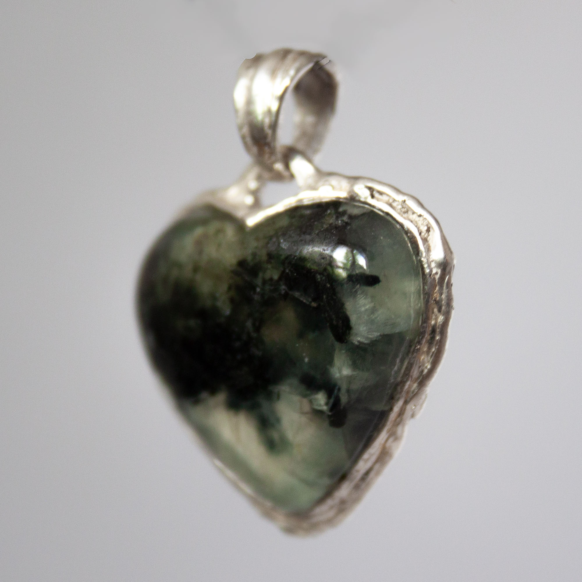 Moss Agate Heart Pendant - Image 6