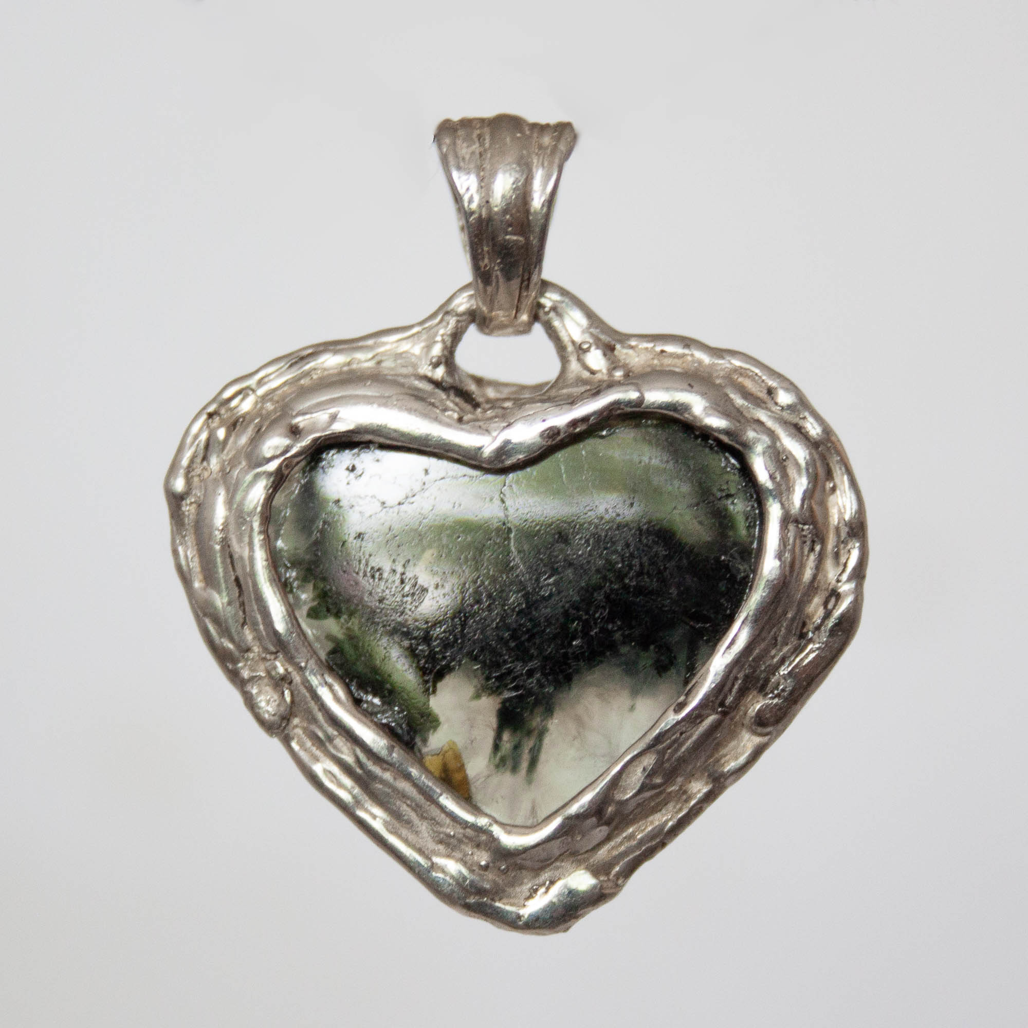 Moss Agate Heart Pendant - Image 4