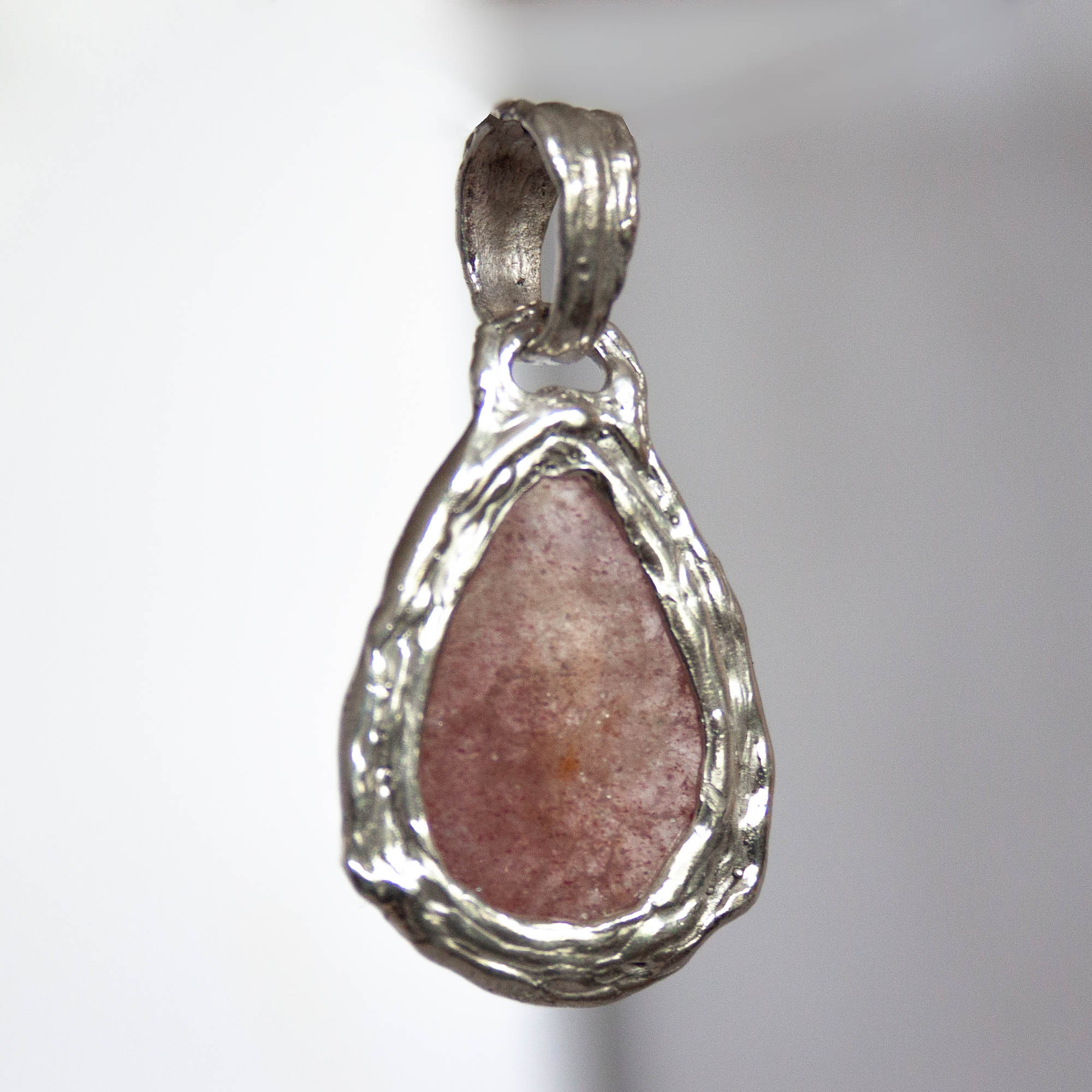 Strawberry Quartz Silver Pendant - Image 5
