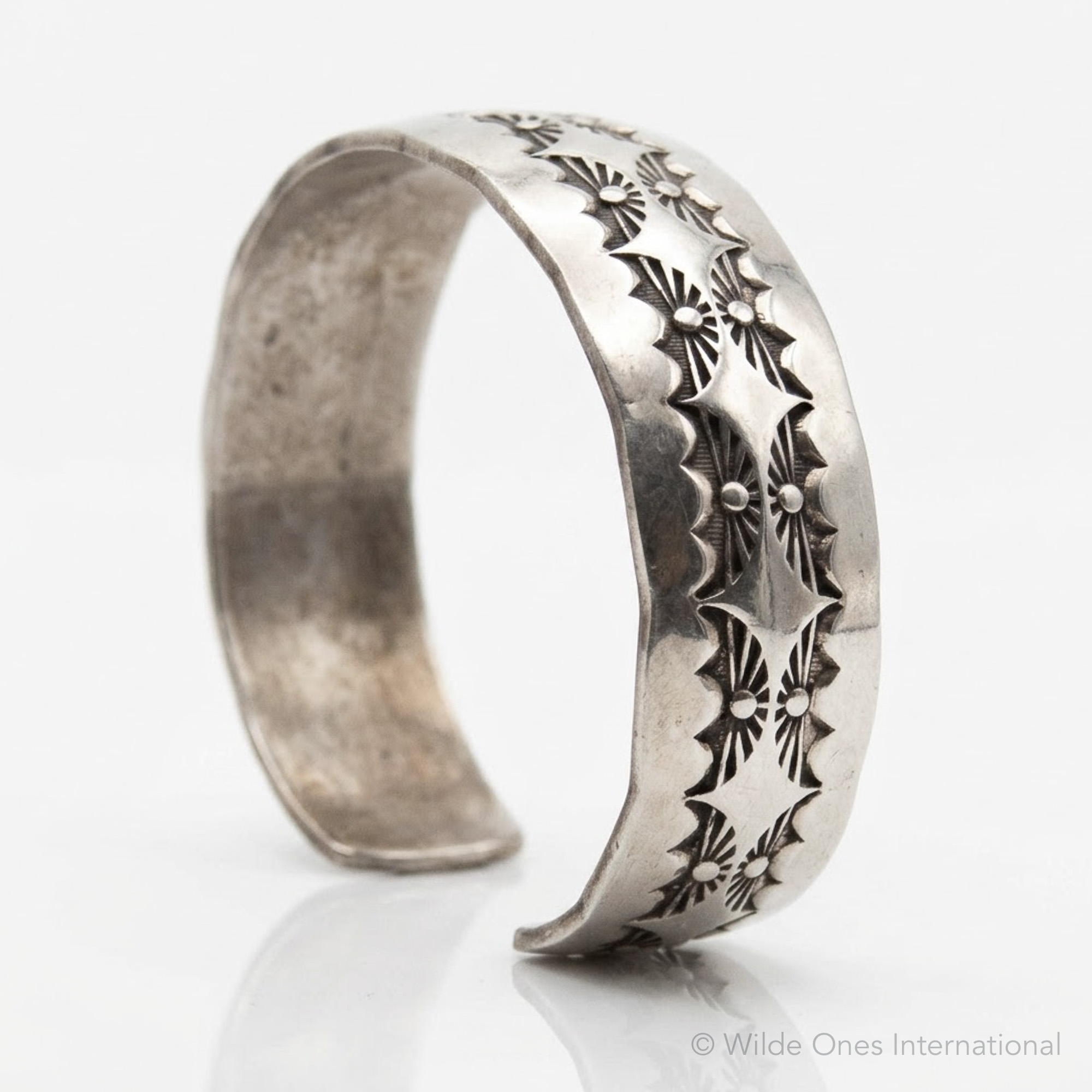 1960s Douglas Etsitty Bracelet - Image 8